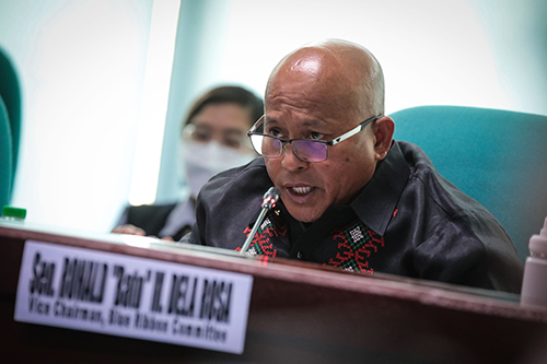 Dela Rosa Quizzes Education Officials