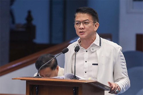 Escudero refutes columnist's article