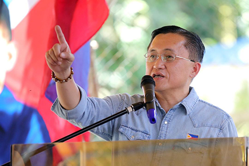 Bong Go assists displaced workers in Pasay City
